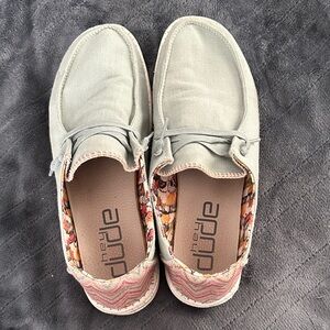 Hey Dude Women's Sage and Pink Flats